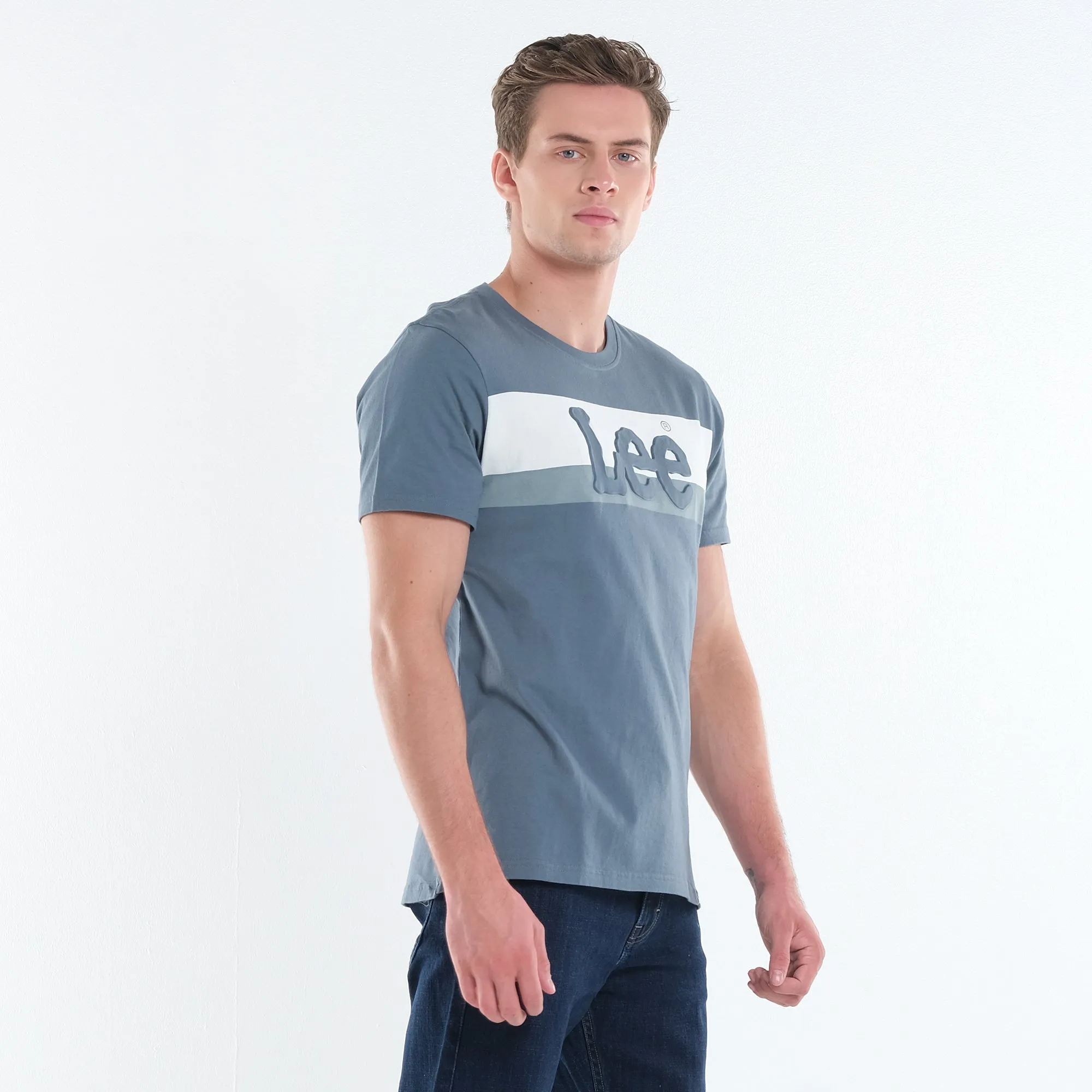 MENS' ROUND NECK EMBOSSED LOGO TEE