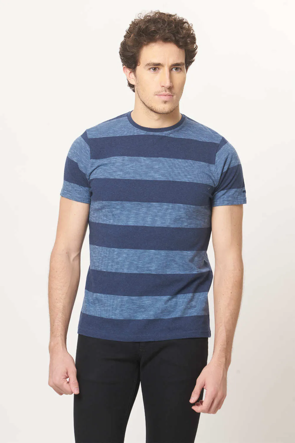 Muscle Fit Stripes Crew Neck T.Shirt