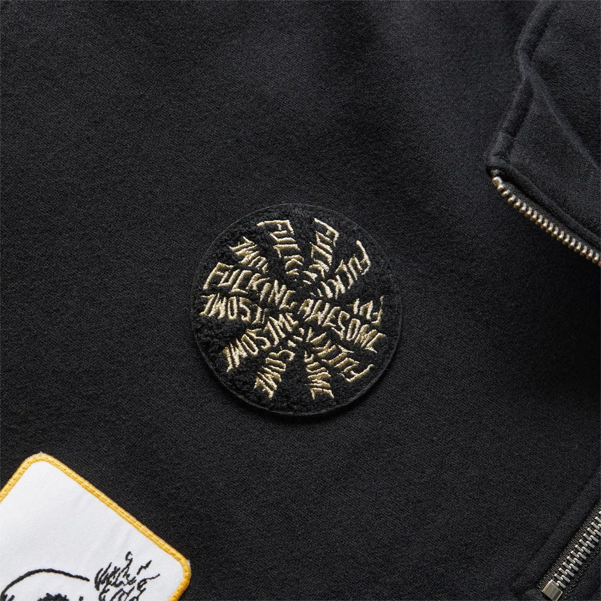 PATCHES 1/4 ZIP SWEATSHIRT