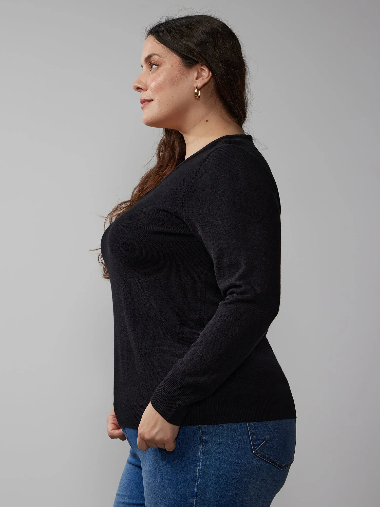 Plus Long Sleeve V-Neck Pullover