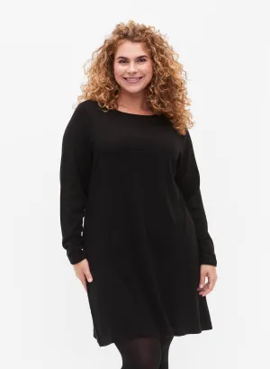 Zizzi Shape Knit Dress in Black